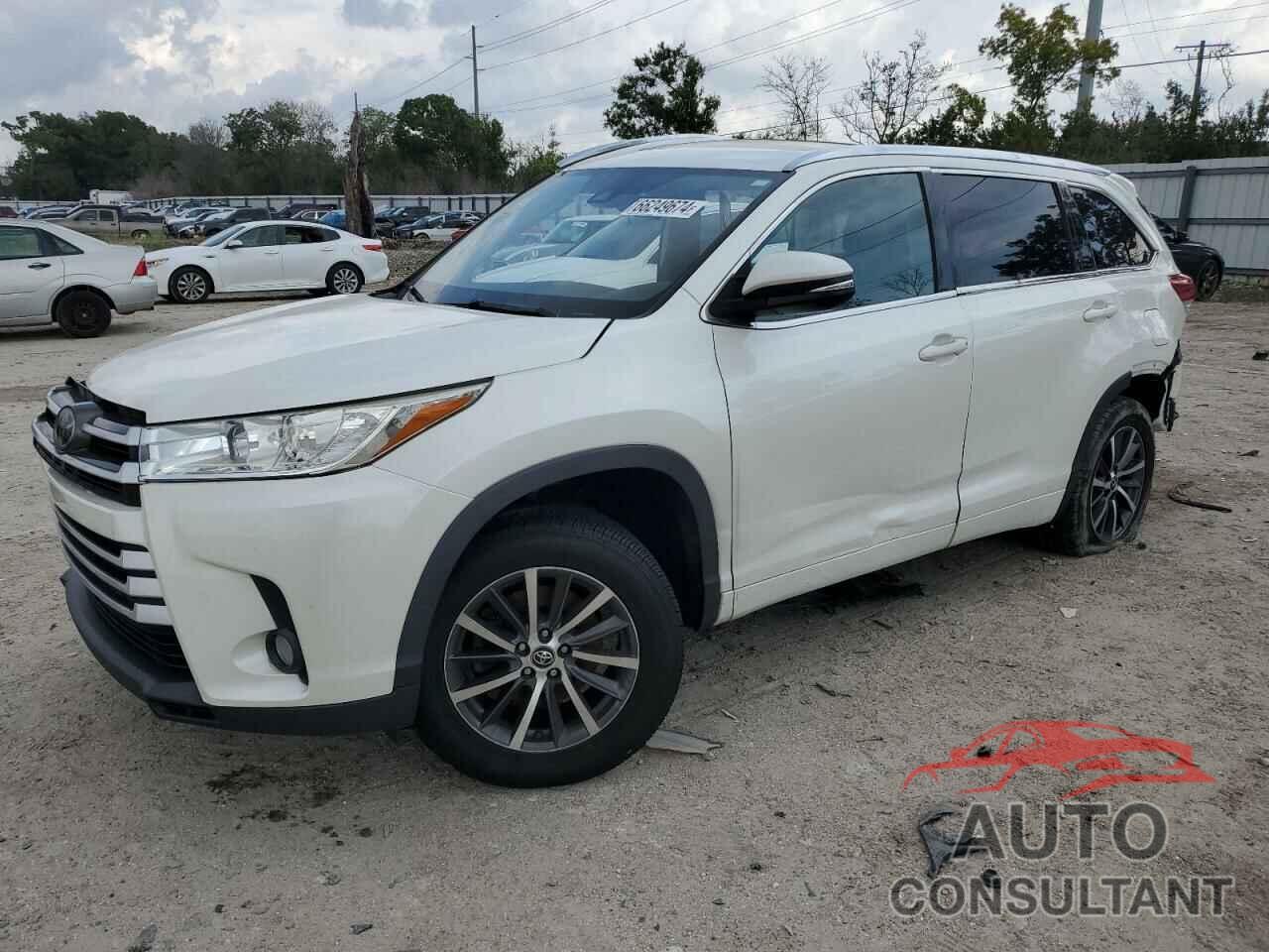 TOYOTA HIGHLANDER 2017 - 5TDKZRFH9HS513076