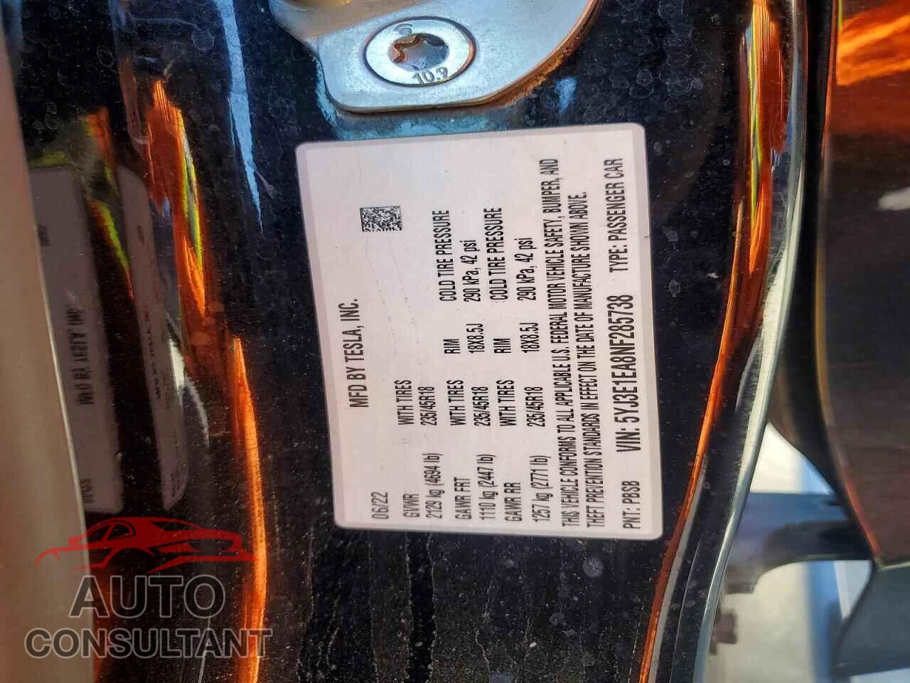 TESLA MODEL 3 2022 - 5YJ3E1EA8NF285738