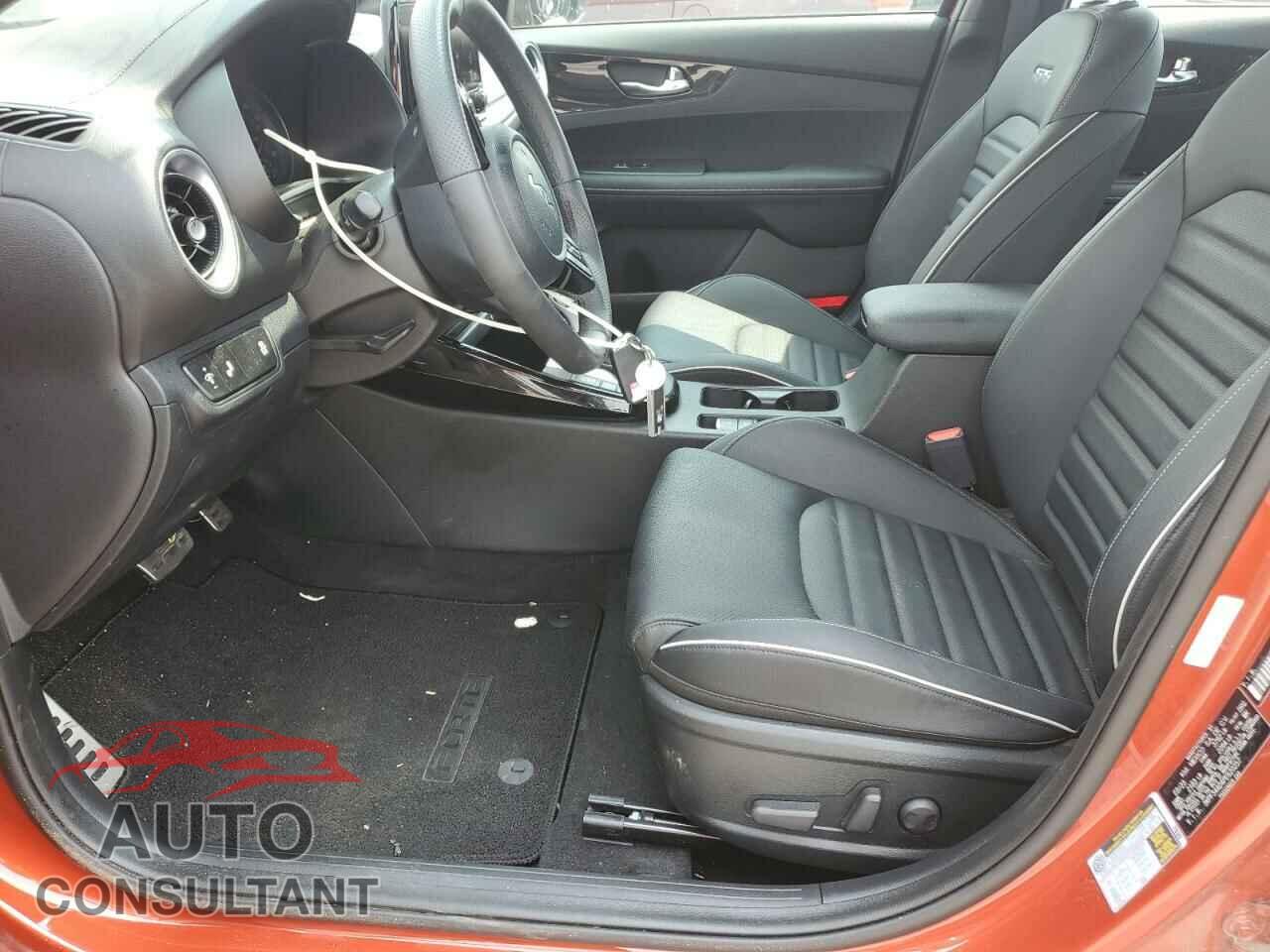 KIA FORTE 2023 - 3KPF54AD4PE620257