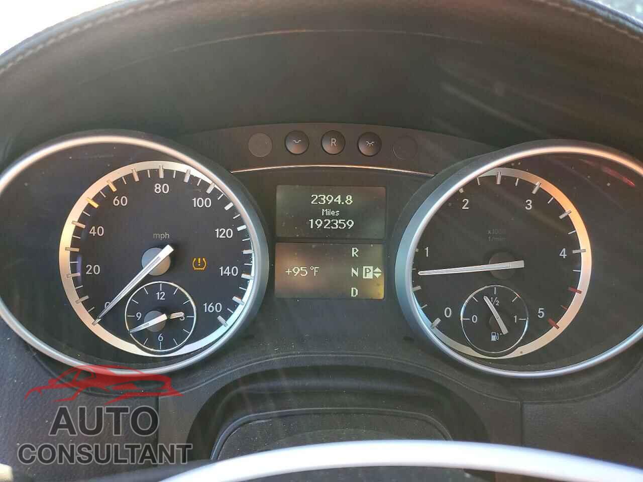 MERCEDES-BENZ GL-CLASS 2011 - 4JGBF2FEXBA633636