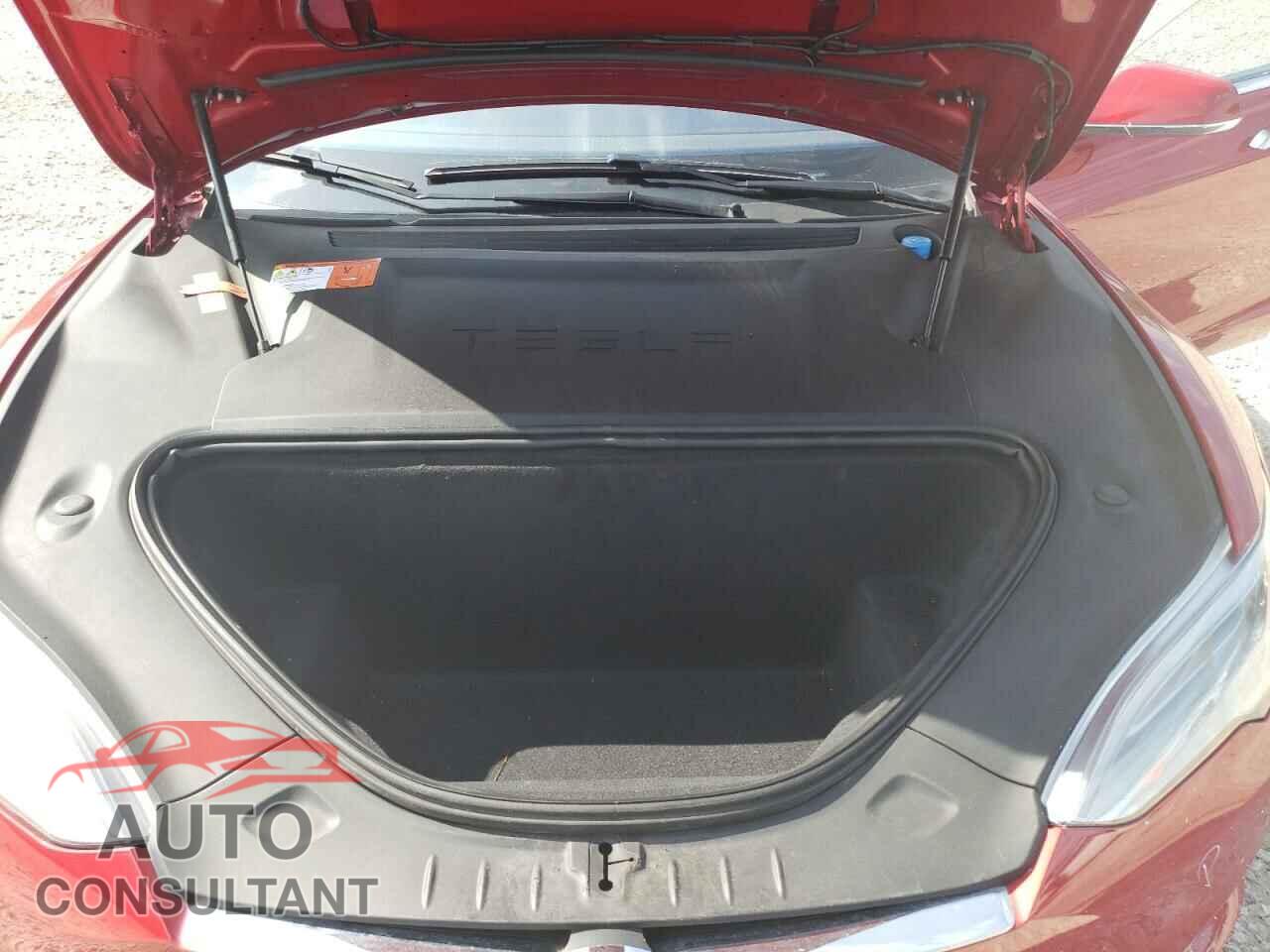 TESLA MODEL S 2016 - 5YJSA1E2XGF152630