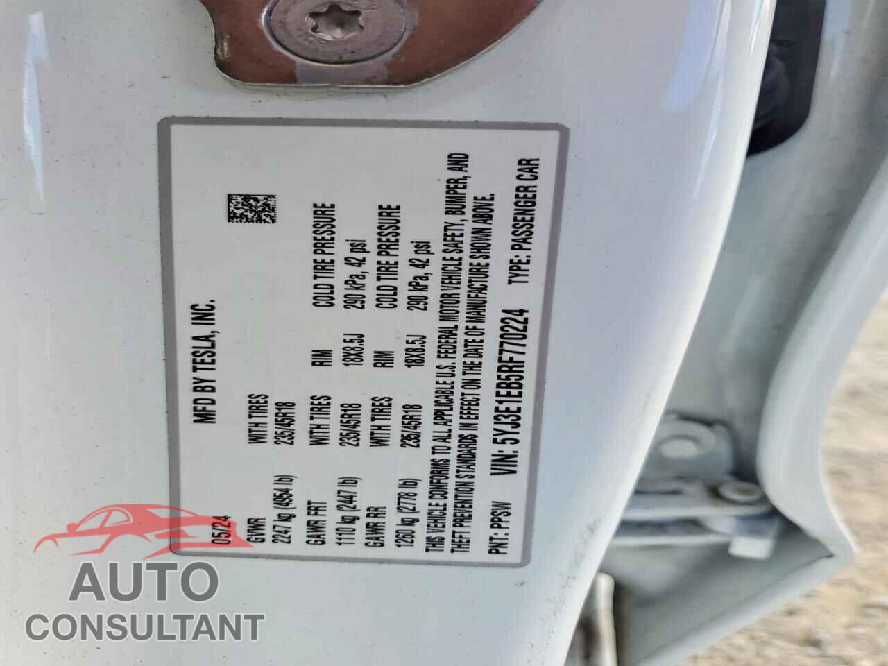 TESLA MODEL 3 2024 - 5YJ3E1EB5RF770224