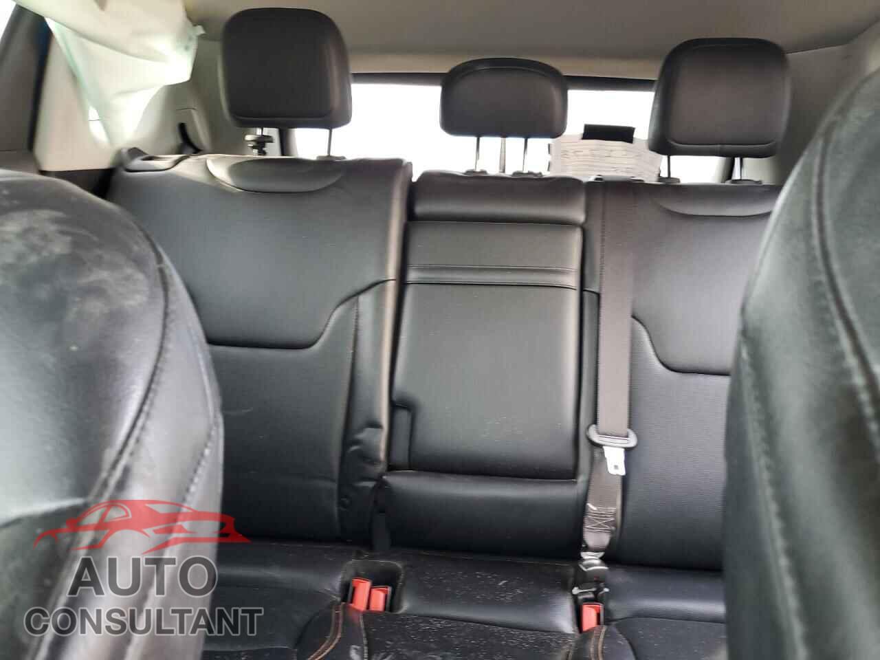 JEEP COMPASS 2019 - 3C4NJDCB7KT800968