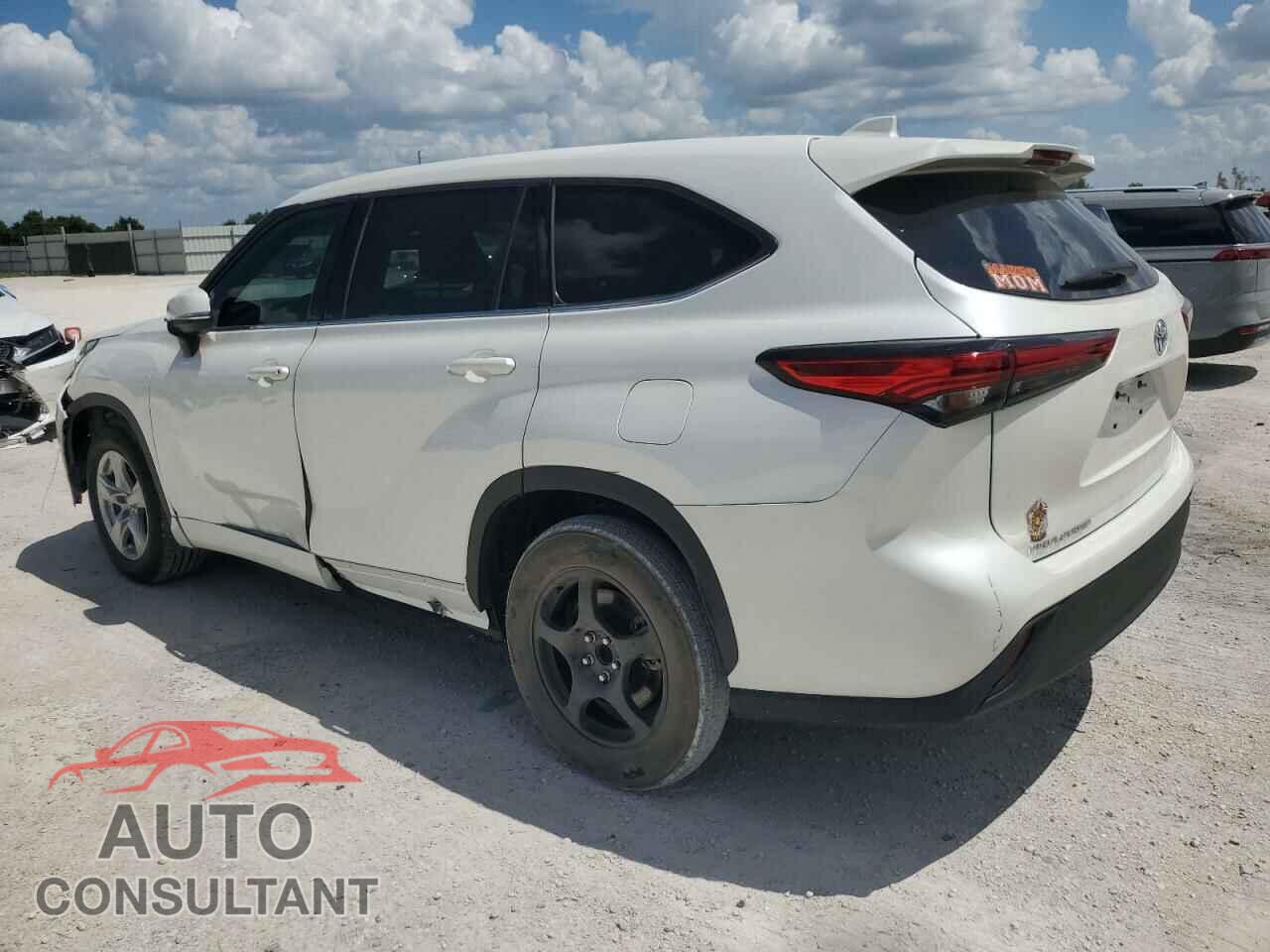 TOYOTA HIGHLANDER 2021 - 5TDCZRAH3MS064290
