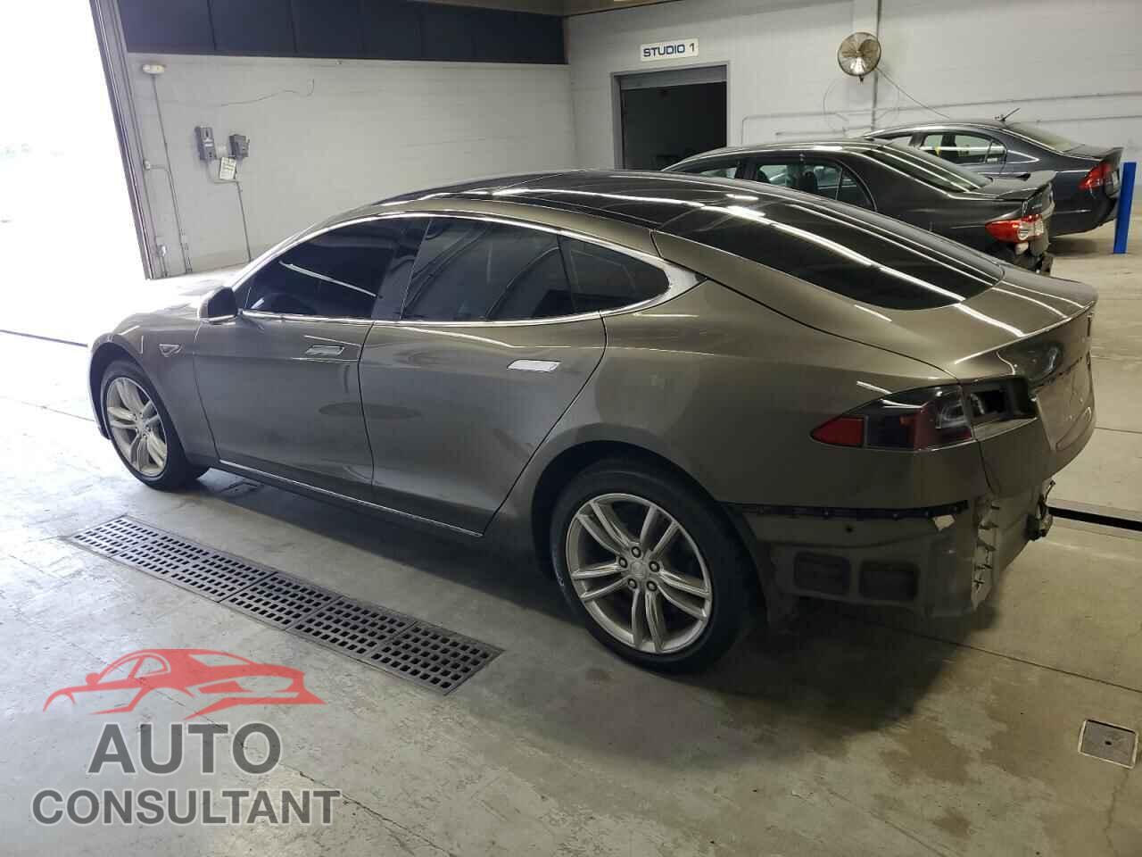 TESLA MODEL S 2016 - 5YJSA1E24GF129201
