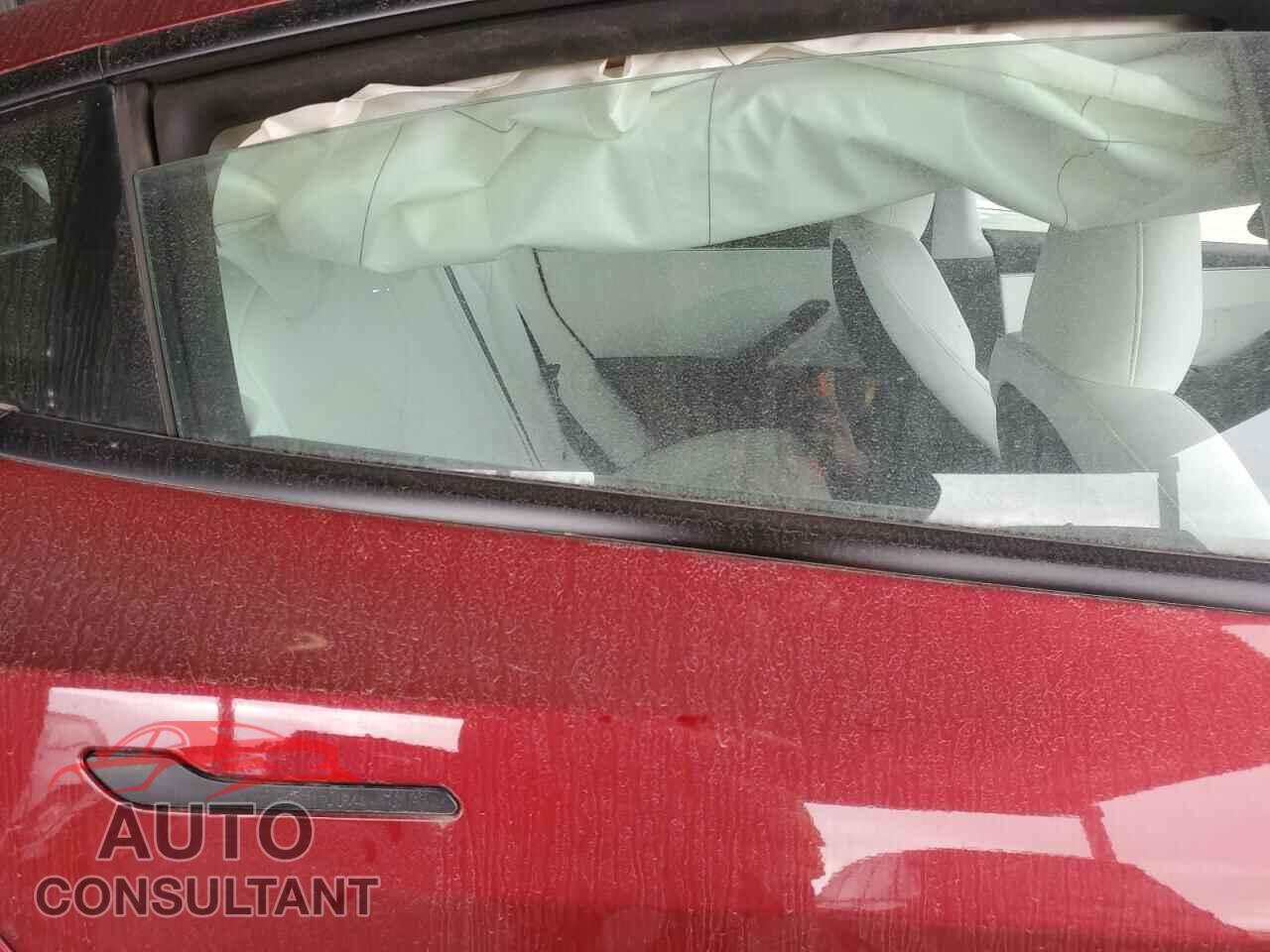 TESLA MODEL 3 2024 - 5YJ3E1EA0RF826688