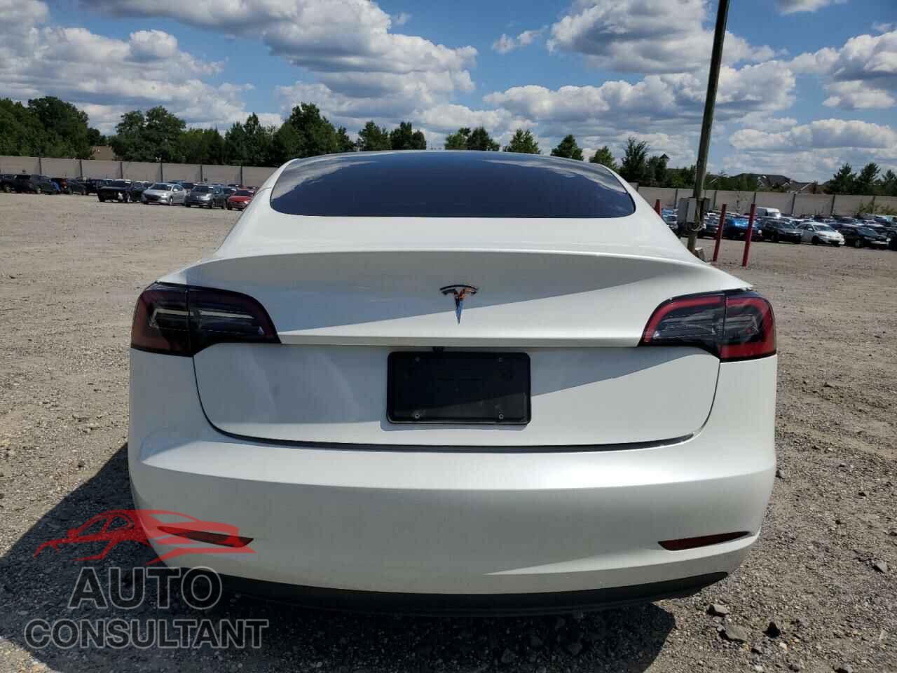 TESLA MODEL 3 2023 - 5YJ3E1EA4PF638401