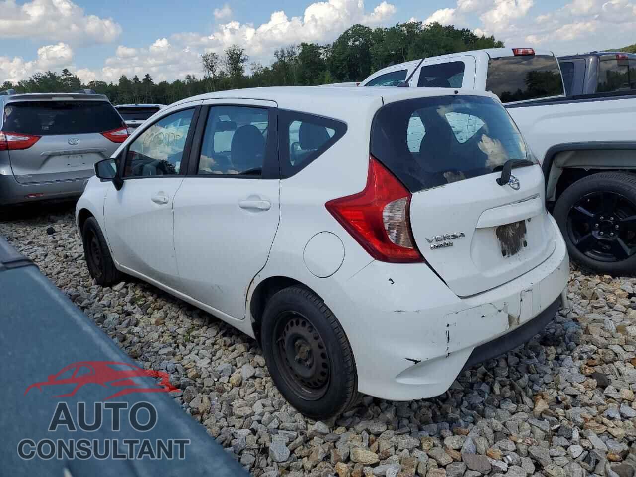 NISSAN VERSA 2017 - 3N1CE2CP1HL375044