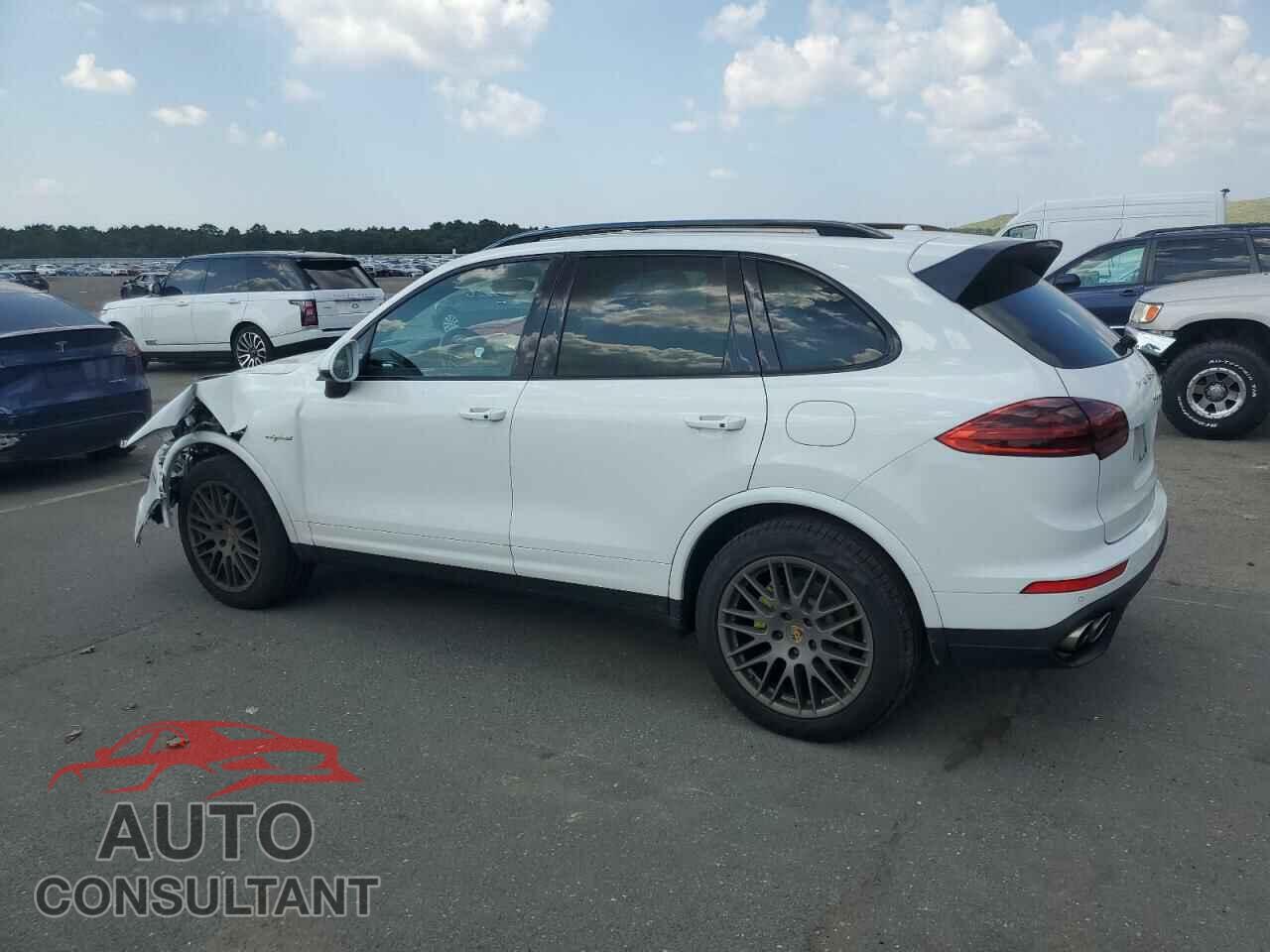 PORSCHE CAYENNE 2017 - WP1AE2A26HLA75053