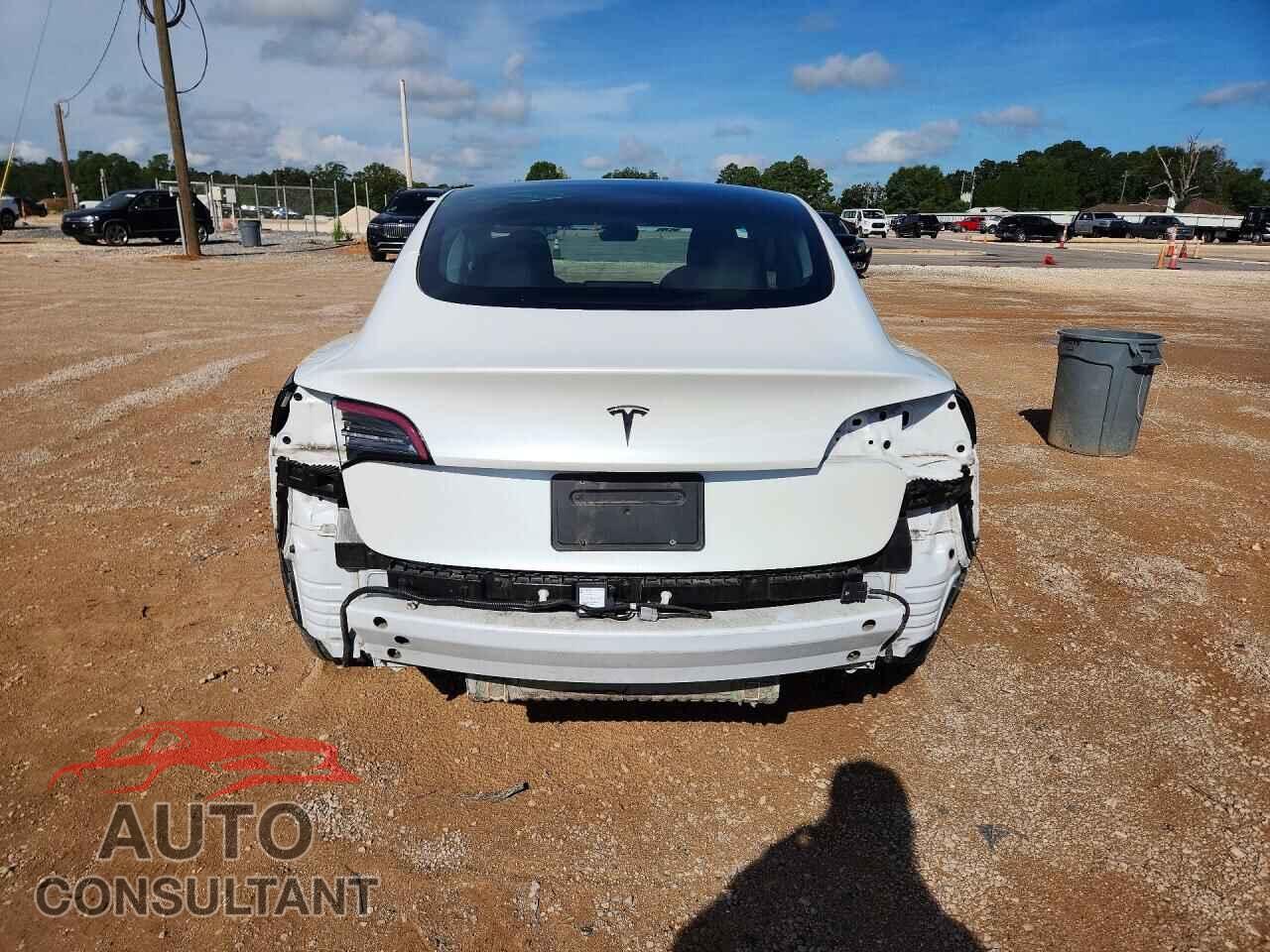 TESLA MODEL 3 2023 - 5YJ3E1EA8PF438394