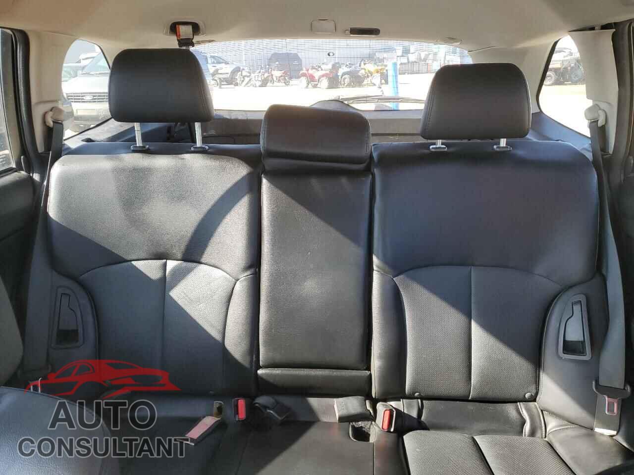 SUBARU OUTBACK 2014 - 4S4BRGNC3E3271565