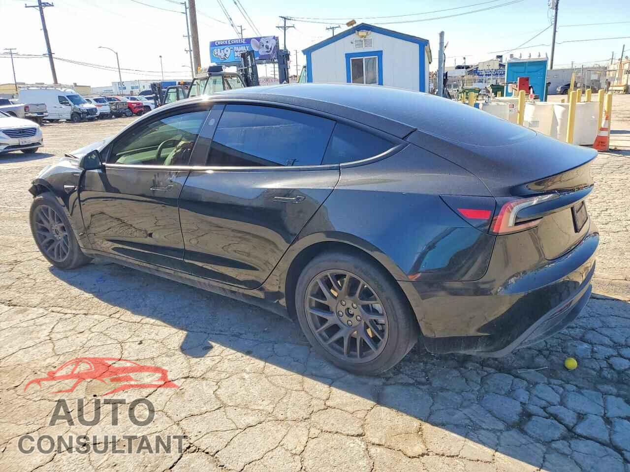 TESLA MODEL 3 2025 - 5YJ3E1EA7SF058603