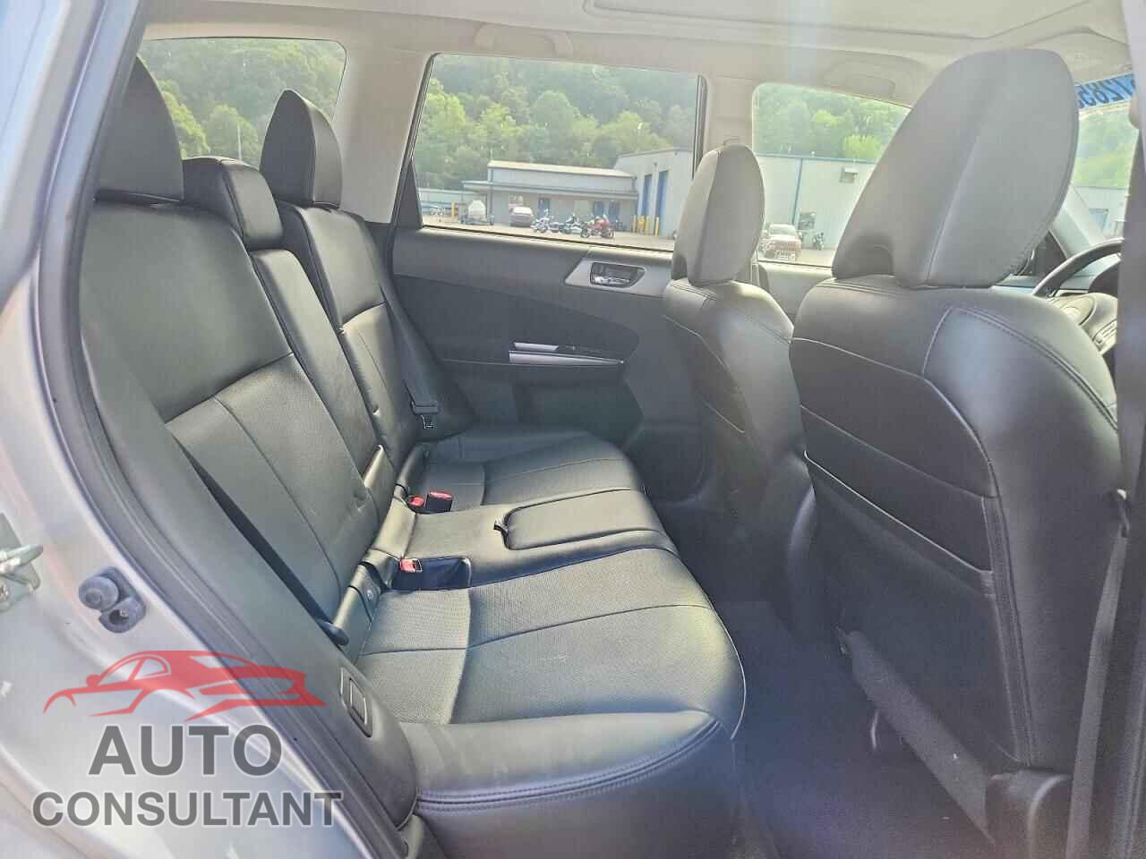 SUBARU FORESTER 2013 - JF2SHAEC8DH402321