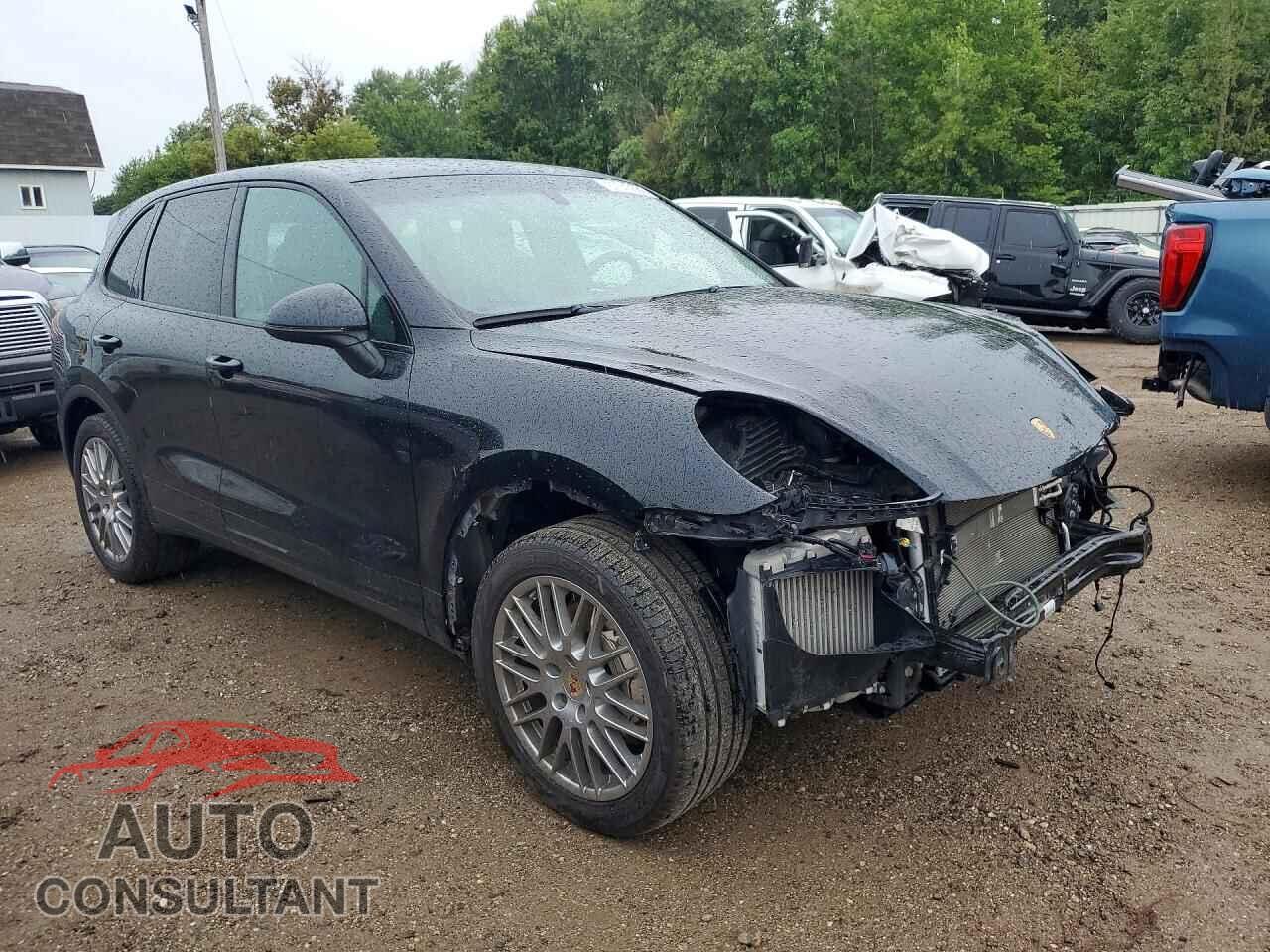 PORSCHE CAYENNE 2018 - WP1AB2A29JLA60447