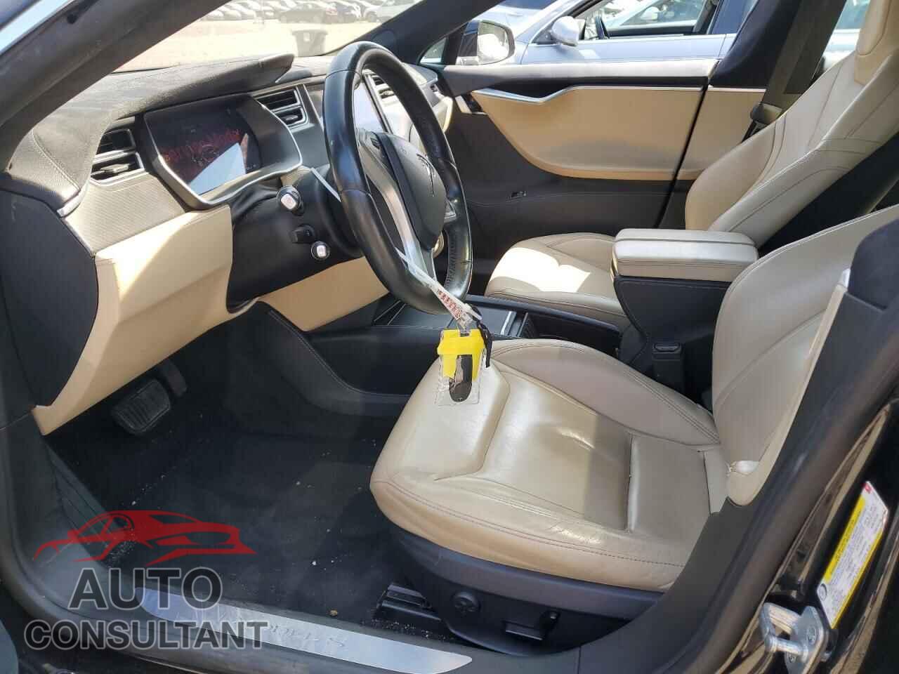 TESLA MODEL S 2015 - 5YJSA1E22FF102187
