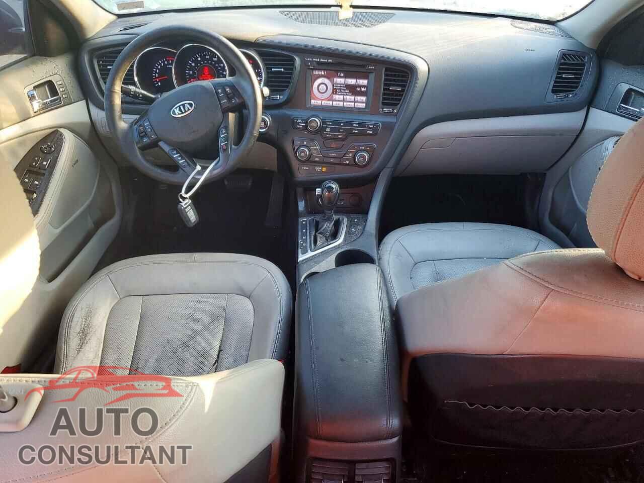 KIA OPTIMA 2011 - KNAGN4A65B5146424