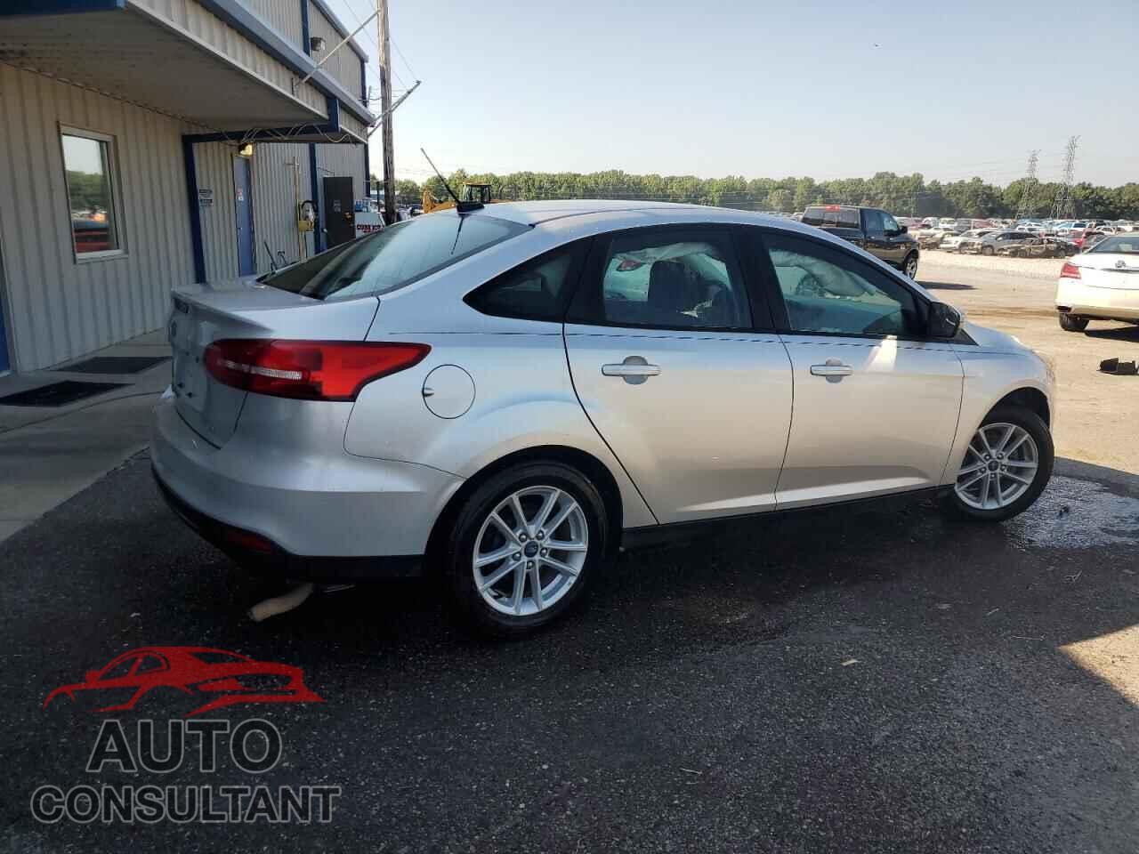 FORD FOCUS 2017 - 1FADP3F29HL315452
