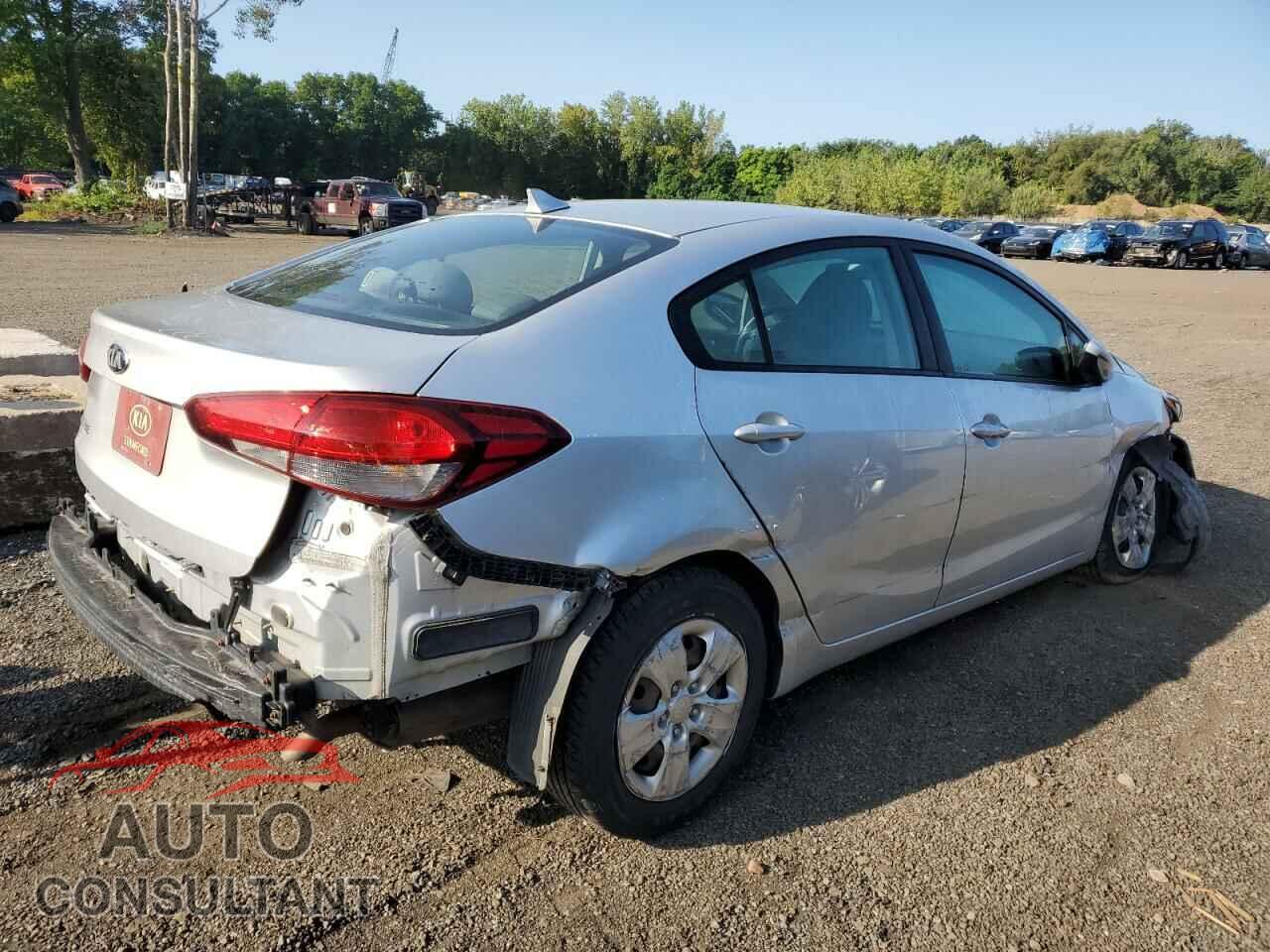 KIA FORTE 2017 - 3KPFK4A7XHE015017