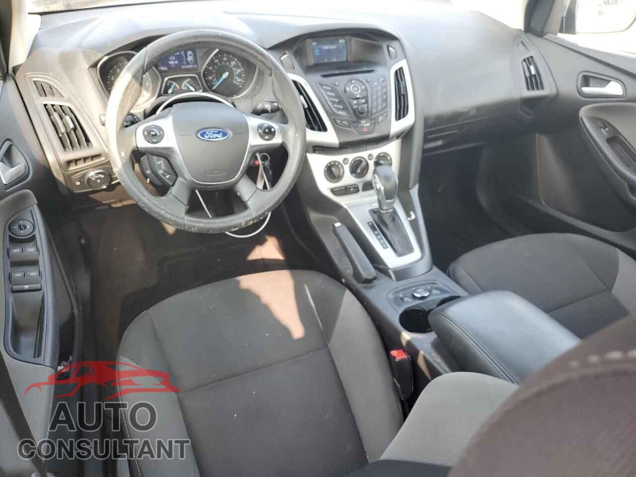 FORD FOCUS 2014 - 1FADP3F2XEL457269