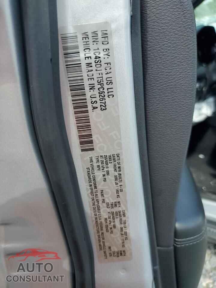 DODGE DURANGO 2023 - 1C4SDJFT5PC626723
