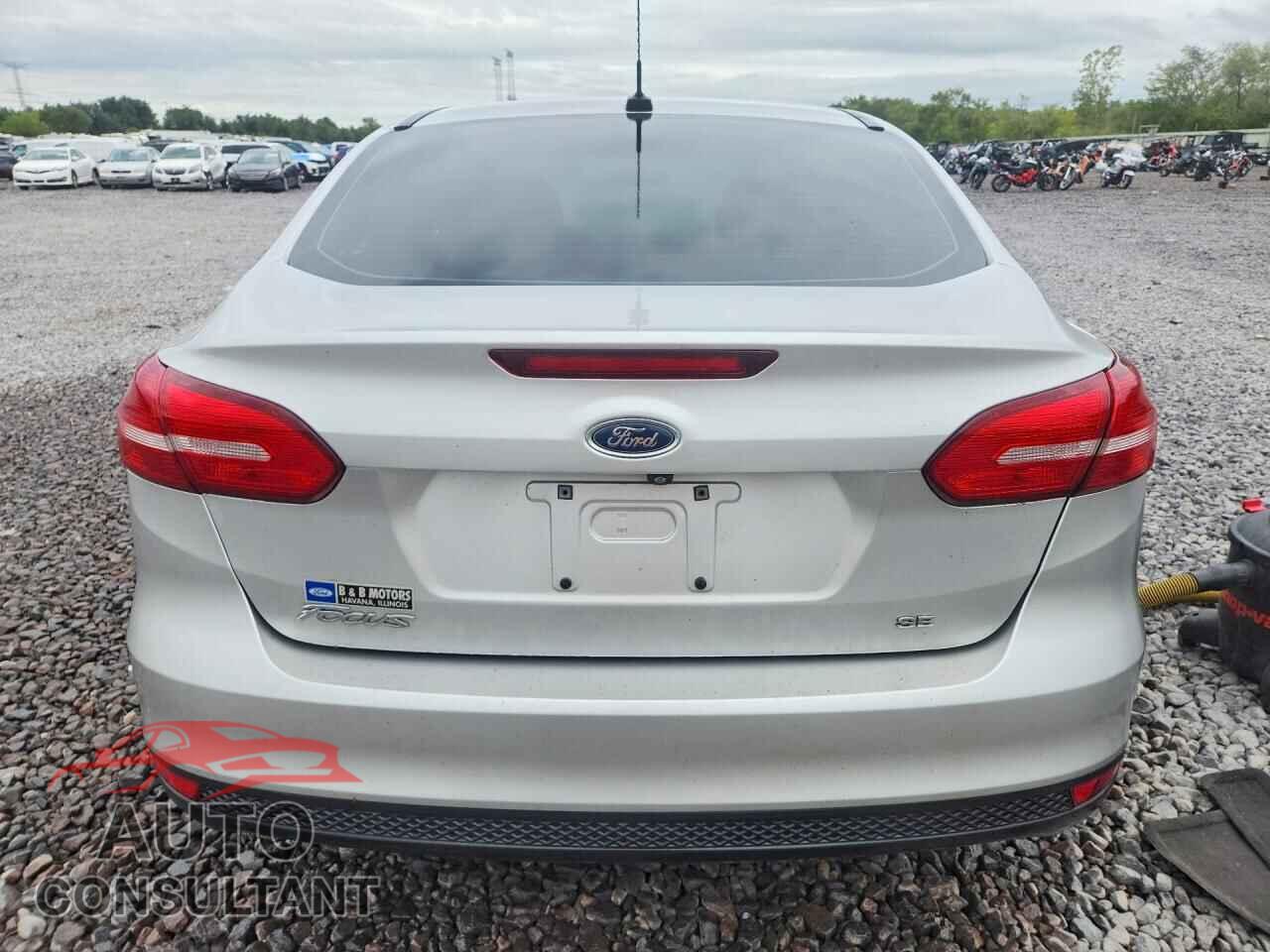 FORD FOCUS 2017 - 1FADP3F24HL252020