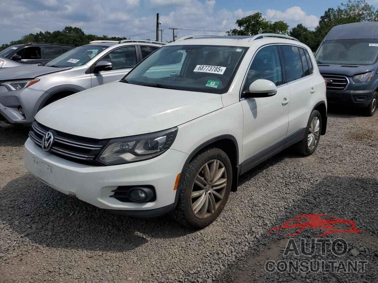 VOLKSWAGEN TIGUAN 2016 - WVGBV7AX3GW605454