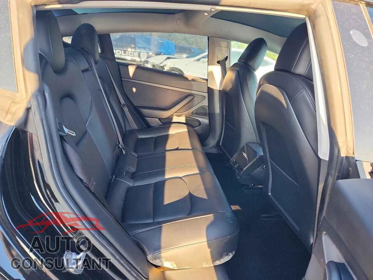 TESLA MODEL 3 2021 - 5YJ3E1EA9MF920304