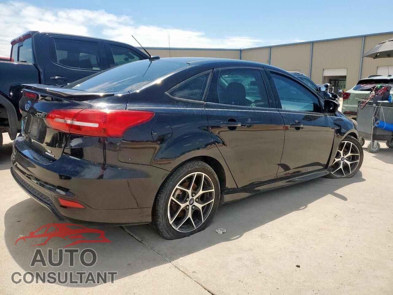 FORD FOCUS 2016 - 1FADP3F23GL324436