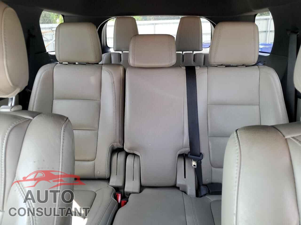 FORD EXPLORER 2013 - 1FM5K7D86DGC18610
