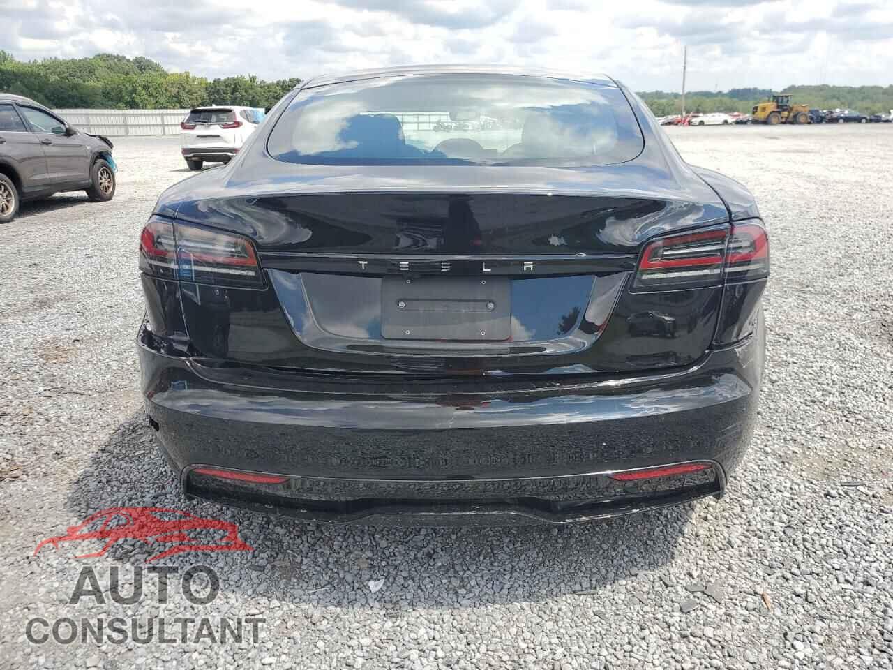 TESLA MODEL S 2023 - 5YJSA1E53PF522648