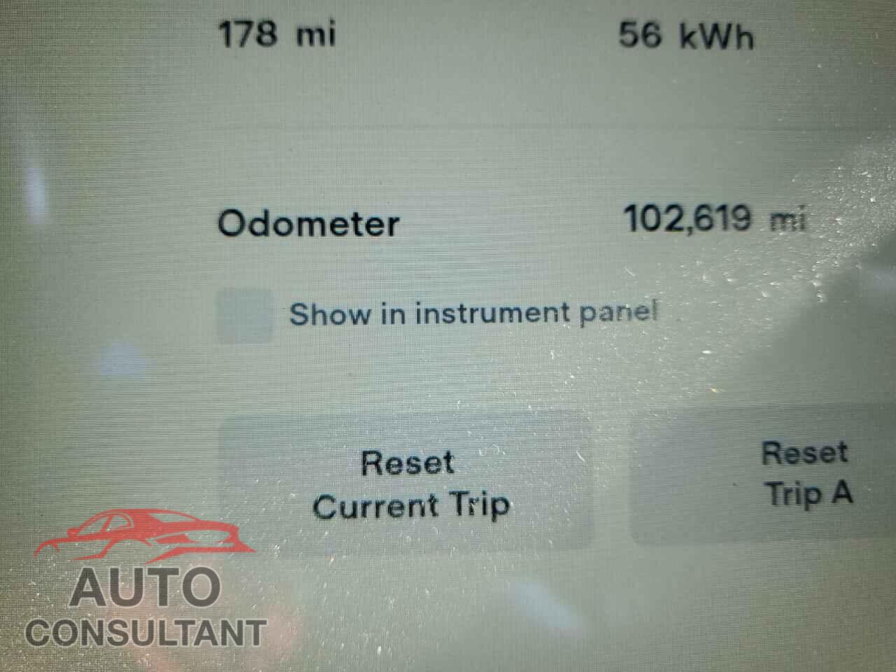 TESLA MODEL S 2015 - 5YJSA1H28FF096844