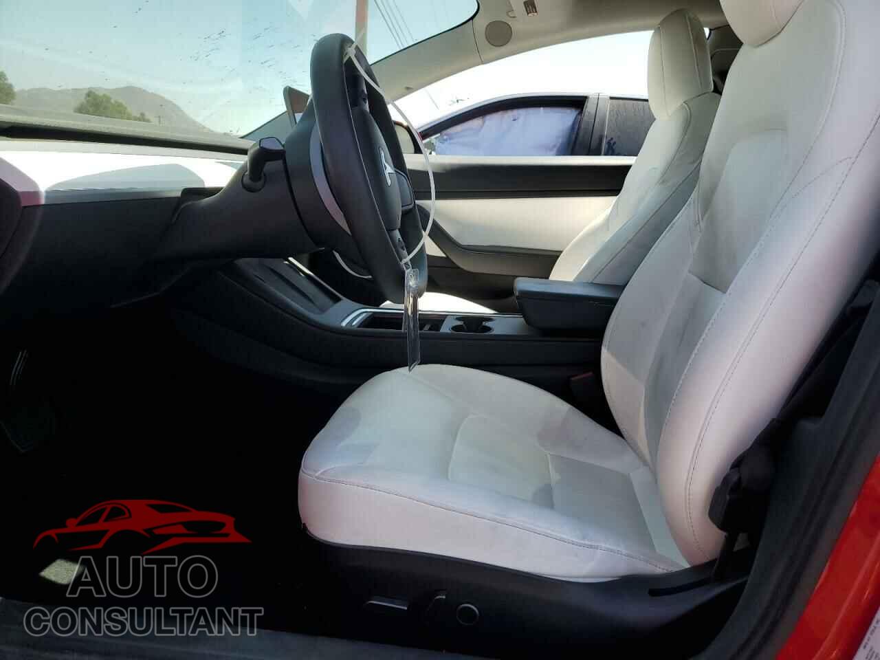TESLA MODEL 3 2021 - 5YJ3E1EA8MF877526