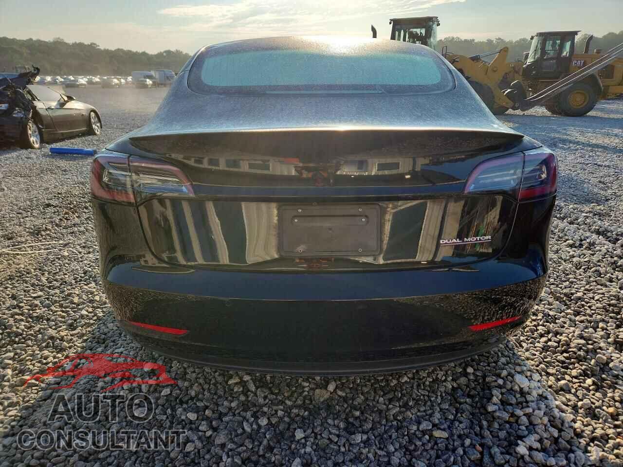 TESLA MODEL 3 2019 - 5YJ3E1EB6KF438735