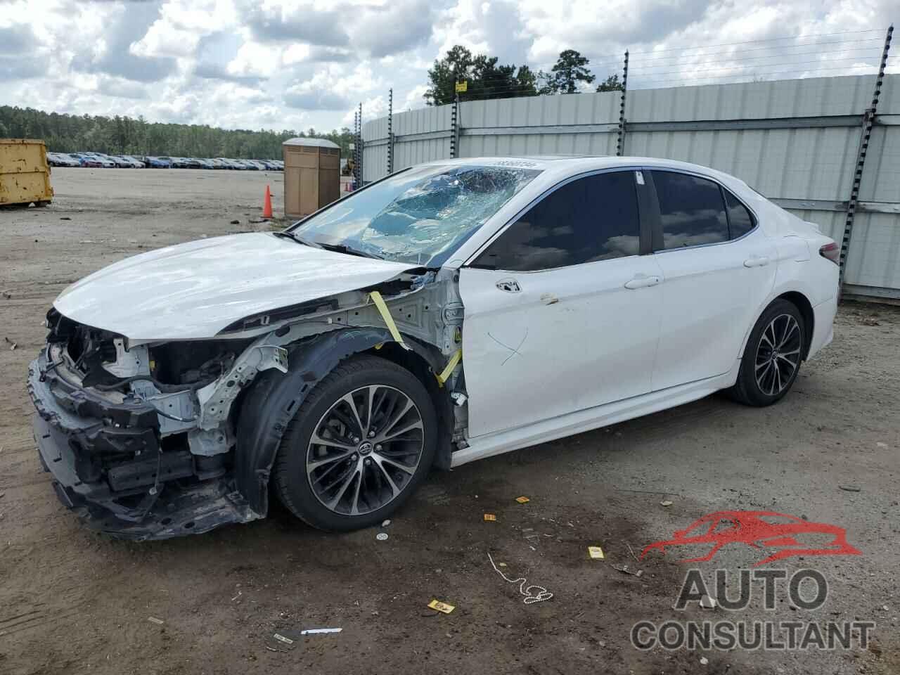 TOYOTA CAMRY 2018 - 4T1B11HKXJU620328