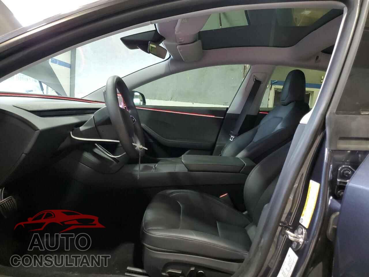 TESLA MODEL 3 2024 - 5YJ3E1EB2RF724592