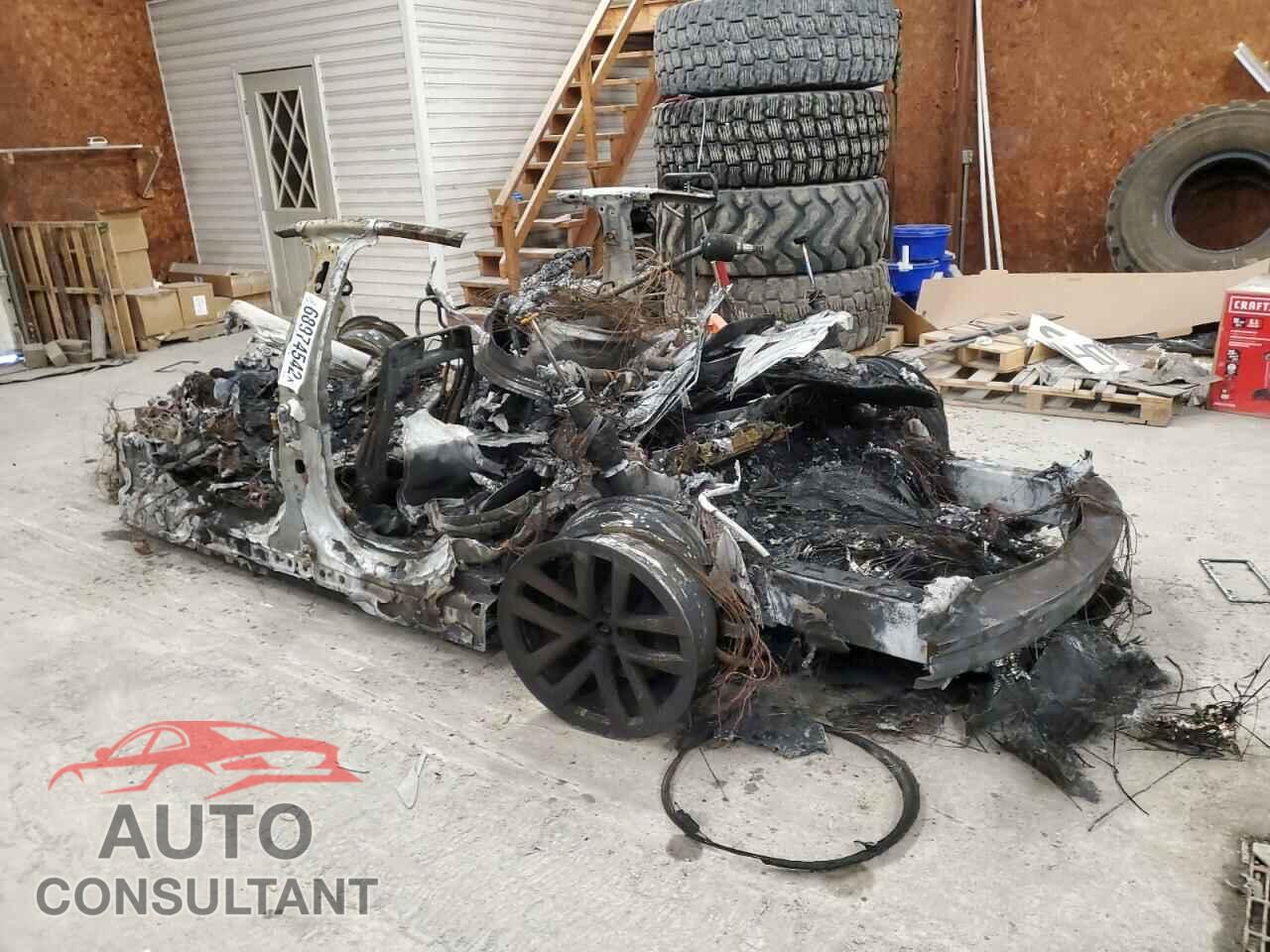 TESLA MODEL S 2022 - 5YJSA1E5XNF494120