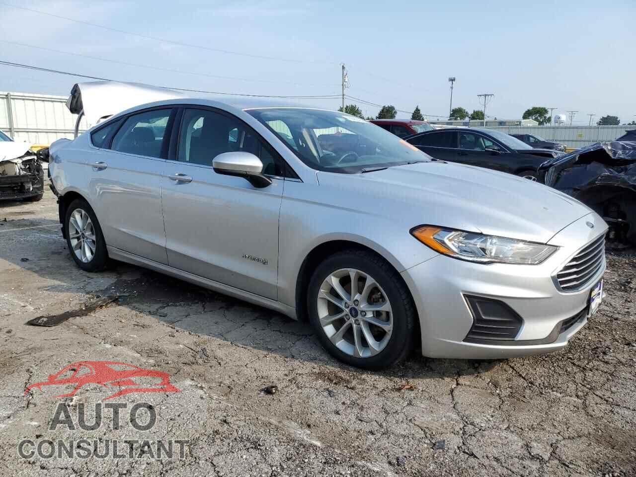 FORD FUSION 2019 - 3FA6P0LU8KR240474