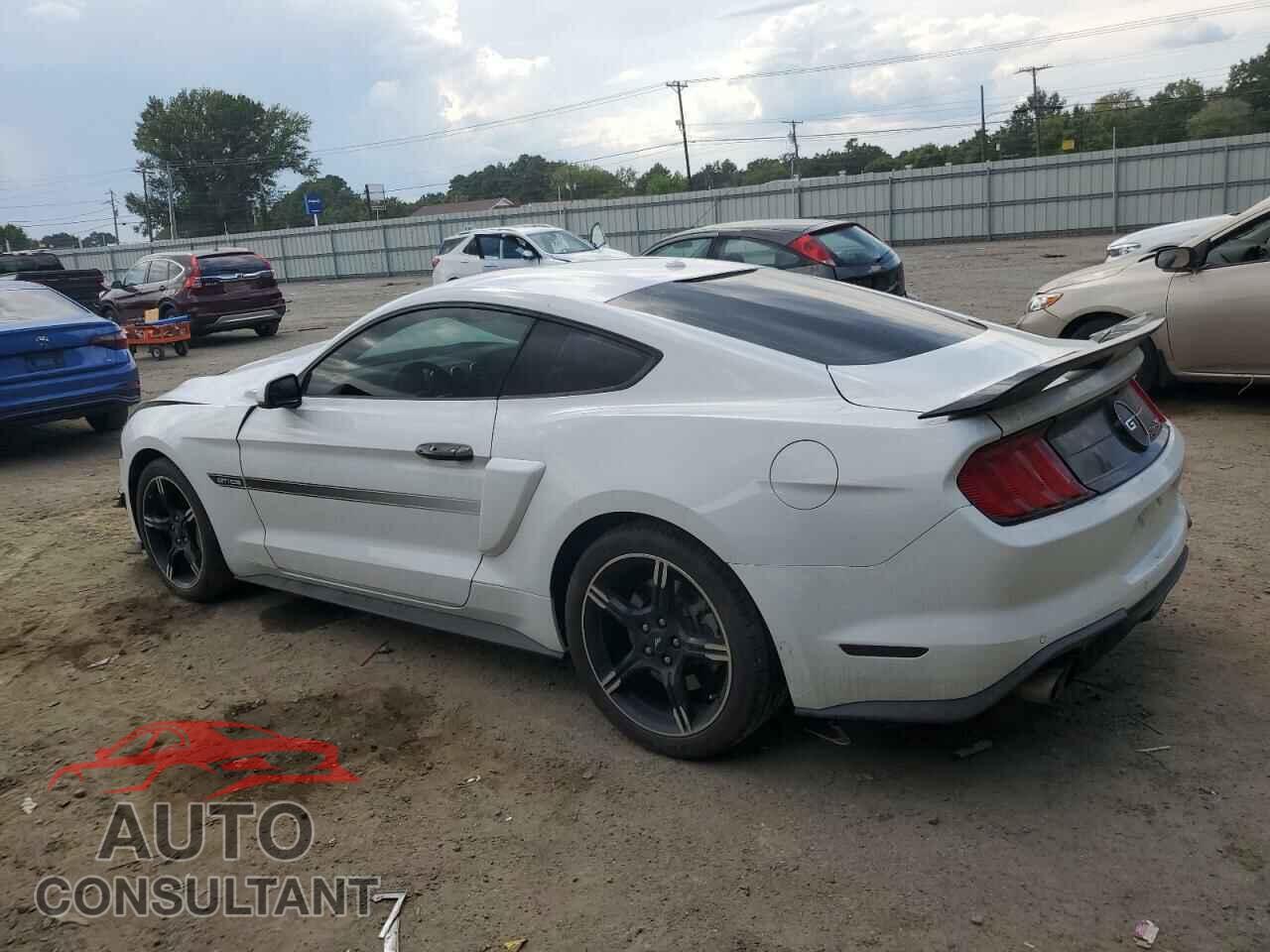 FORD MUSTANG 2019 - 1FA6P8CF2K5141801