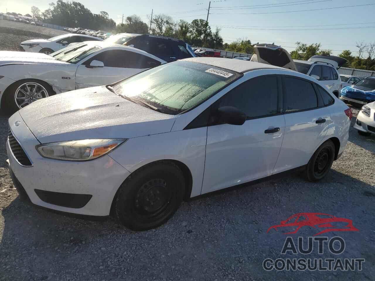 FORD FOCUS 2017 - 1FADP3E29HL279179
