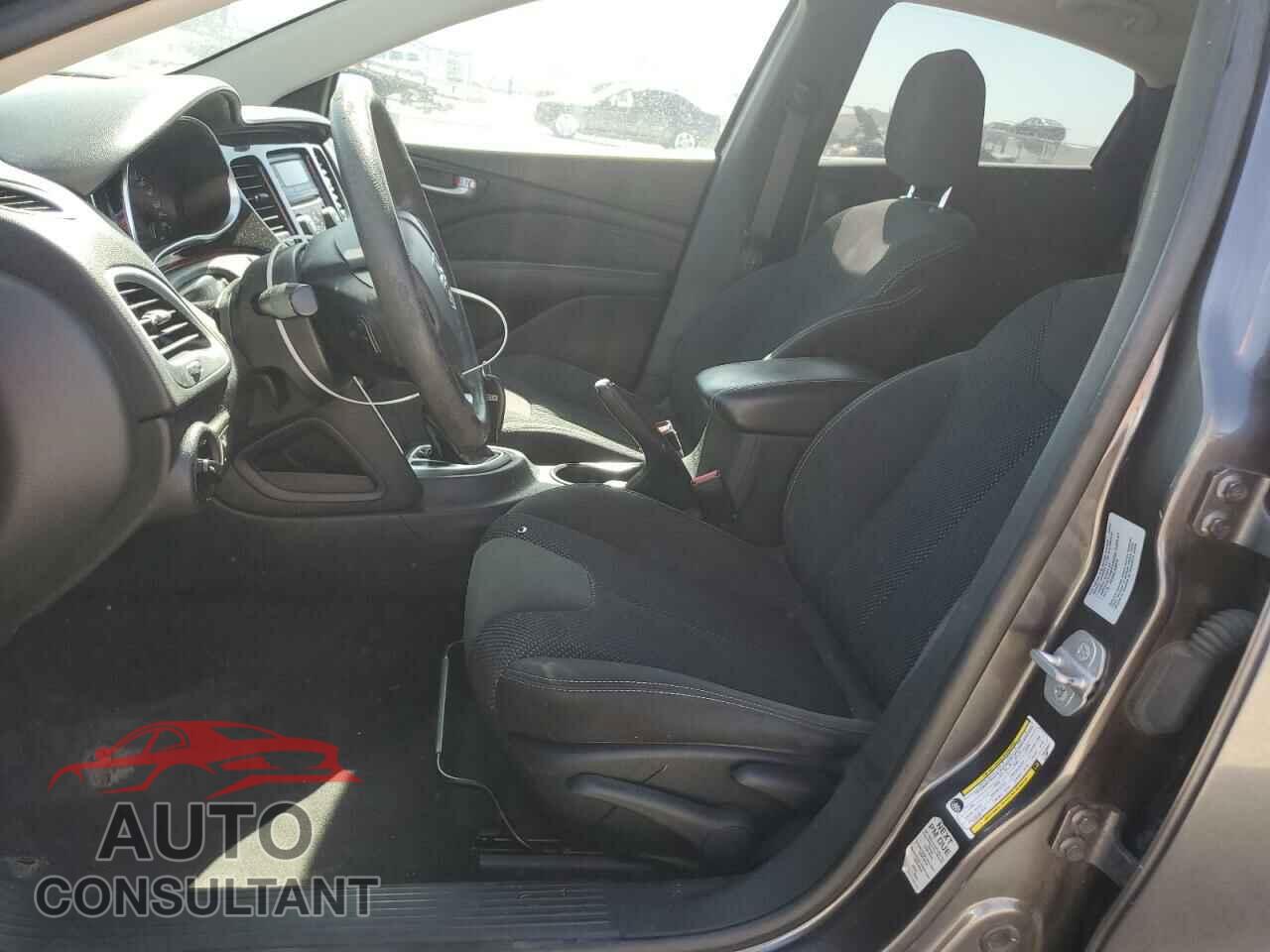 DODGE DART 2015 - 1C3CDFBB9FD330647