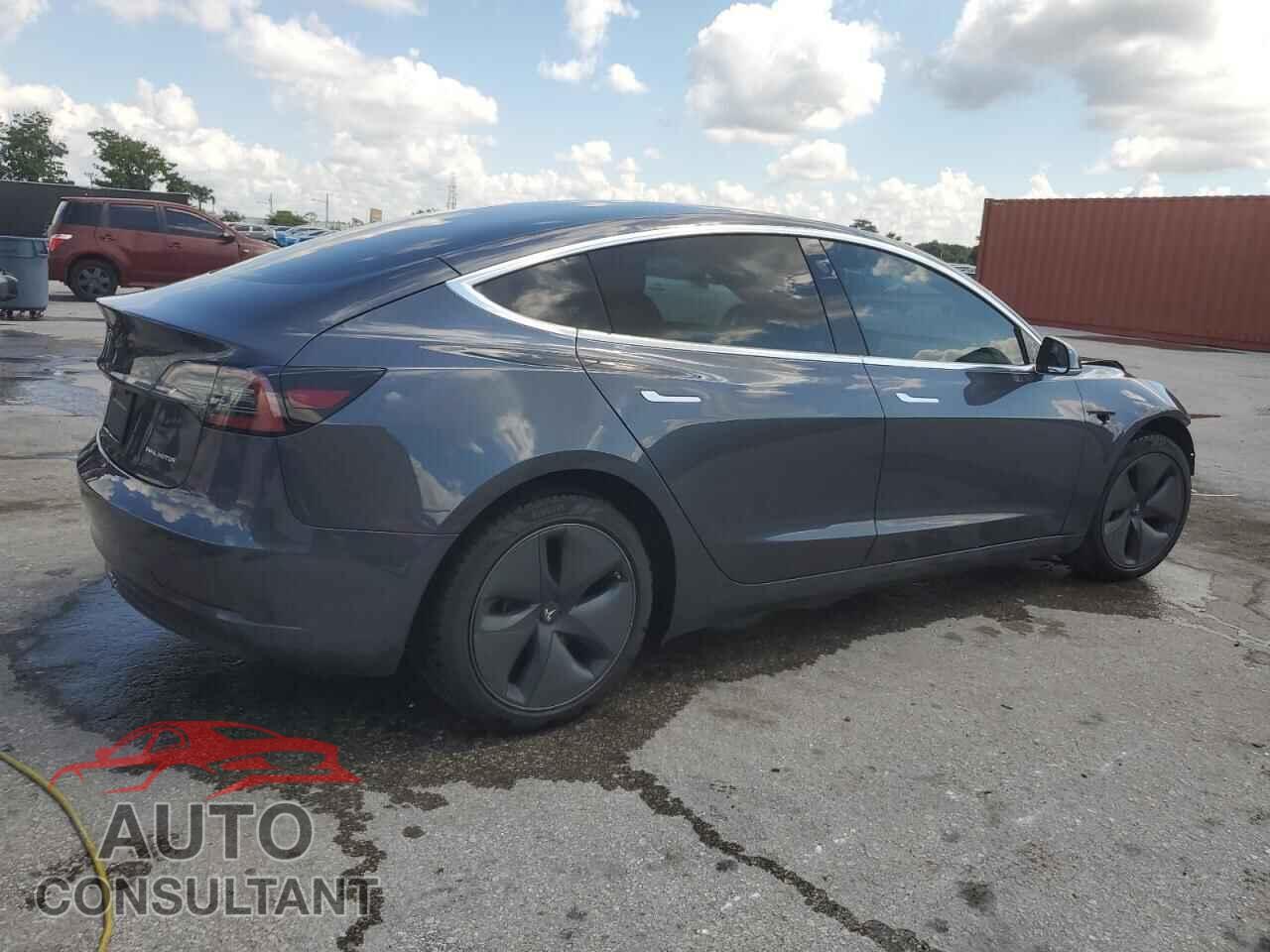 TESLA MODEL 3 2019 - 5YJ3E1EB3KF520714