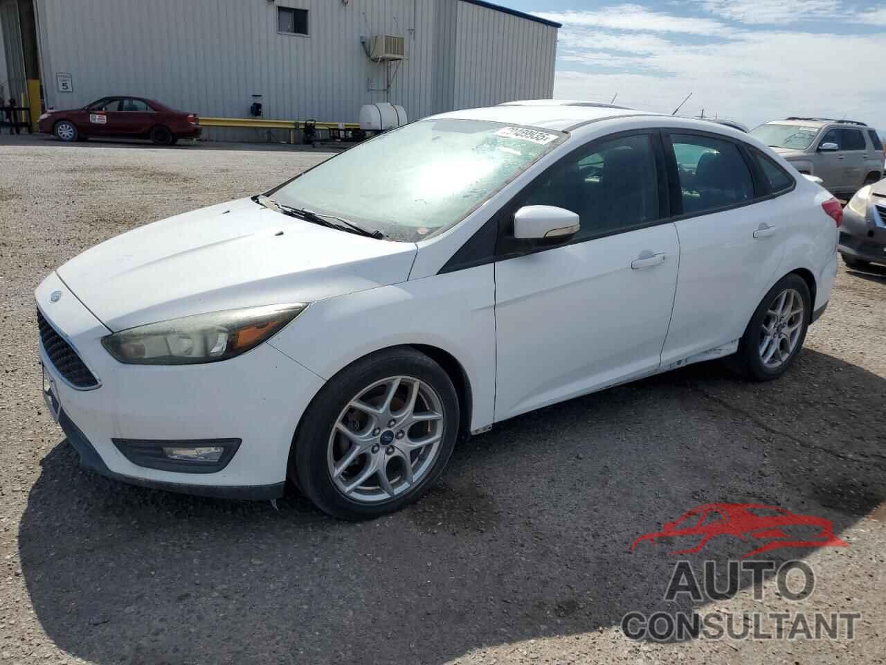 FORD FOCUS 2015 - 1FADP3F24FL231018