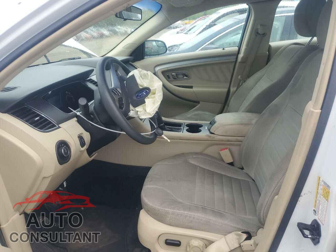 FORD TAURUS 2015 - 1FAHP2D82FG208459