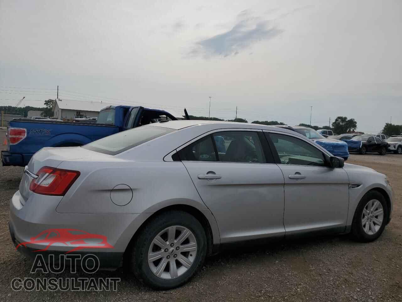 FORD TAURUS 2011 - 1FAHP2DW4BG185579