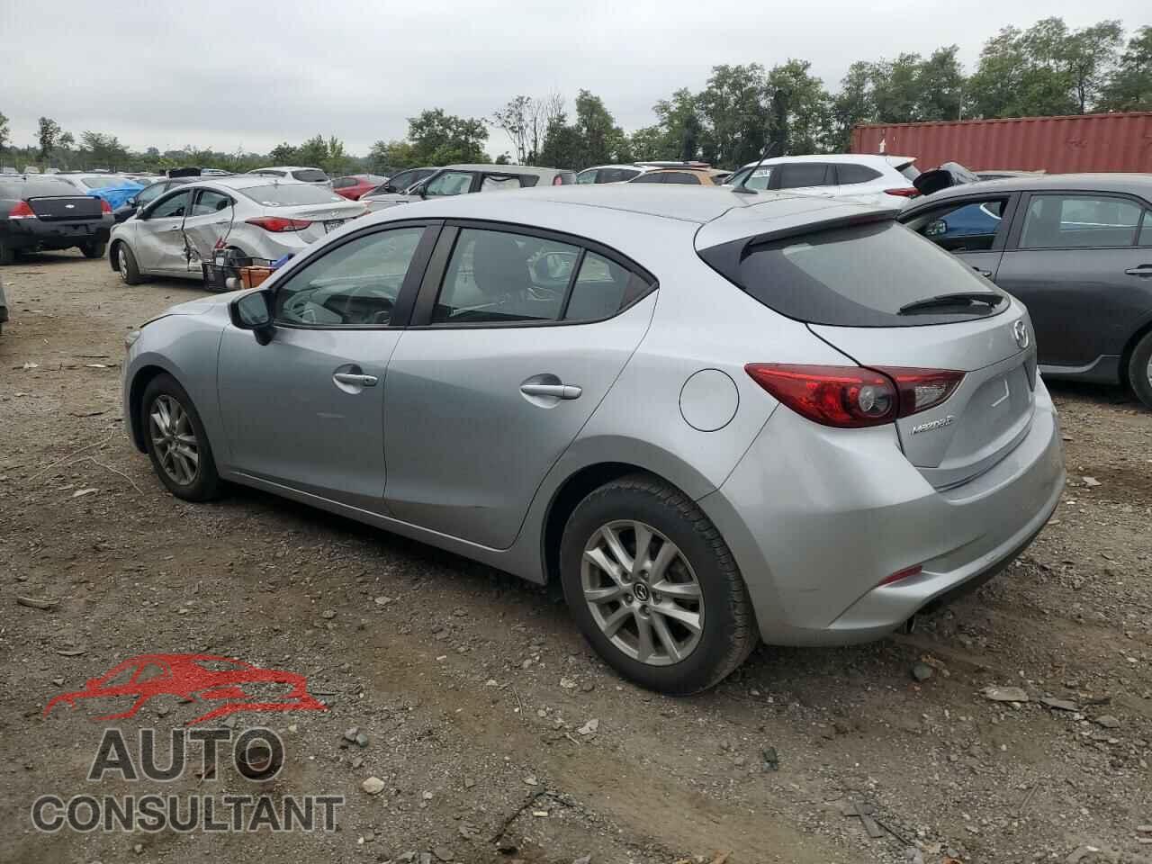 MAZDA 3 2018 - 3MZBN1K70JM198732