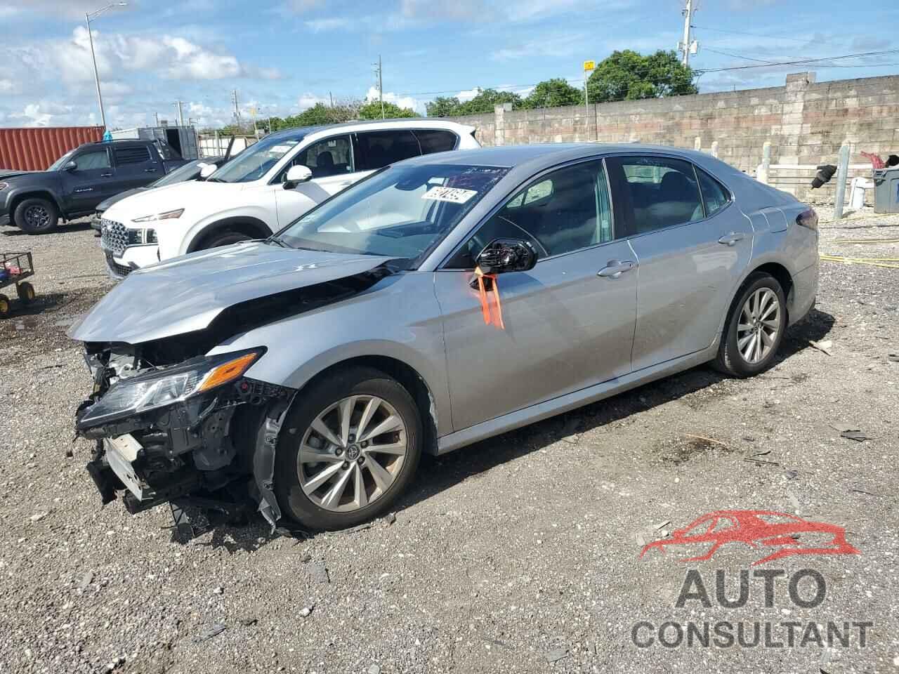 TOYOTA CAMRY 2022 - 4T1C11AKXNU719266