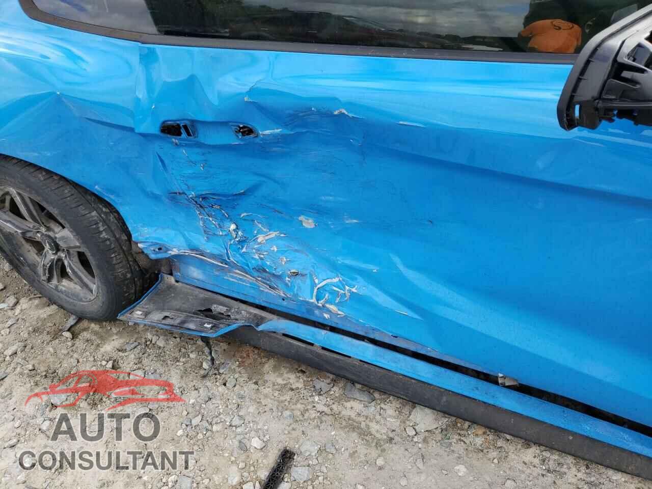 FORD MUSTANG 2017 - 1FA6P8AMXH5289964