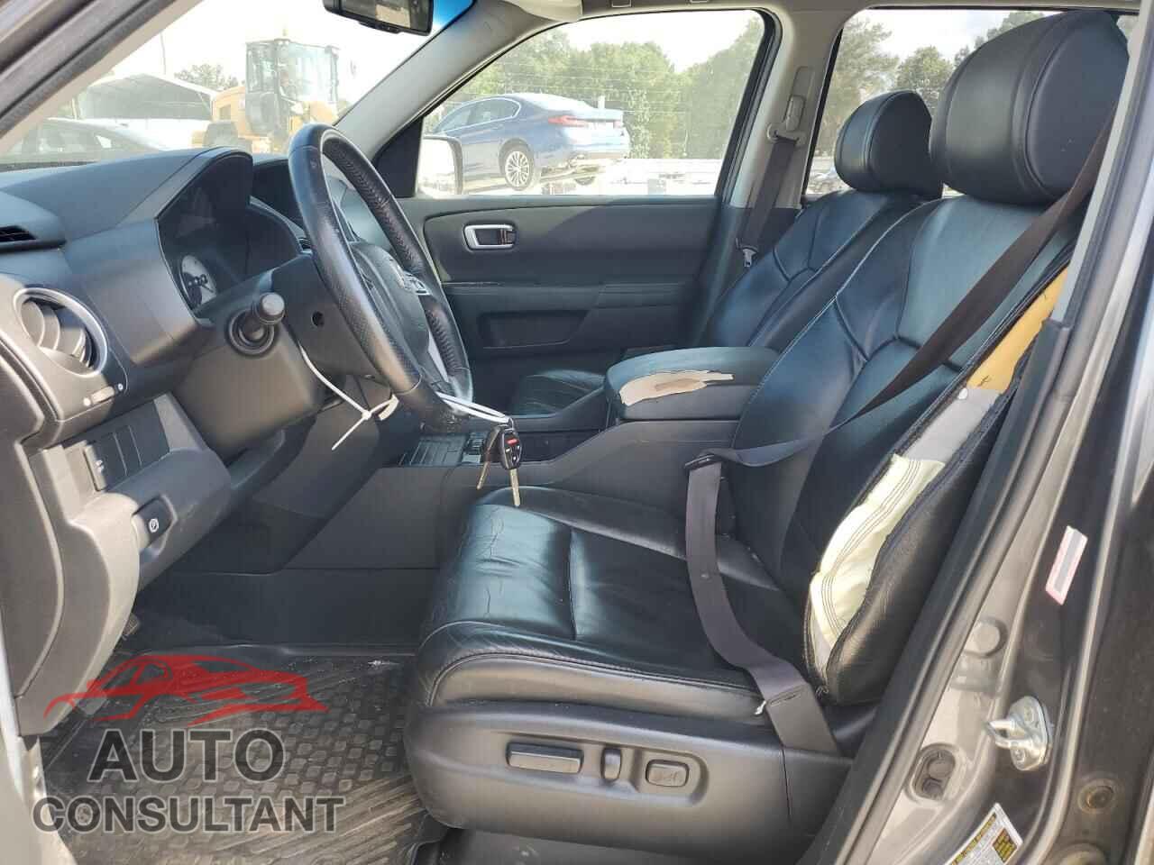 HONDA PILOT 2011 - 5FNYF4H5XBB095647