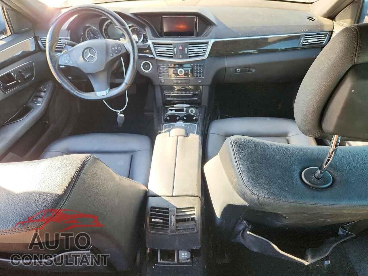 MERCEDES-BENZ E-CLASS 2010 - WDDHF5GB1AA123152