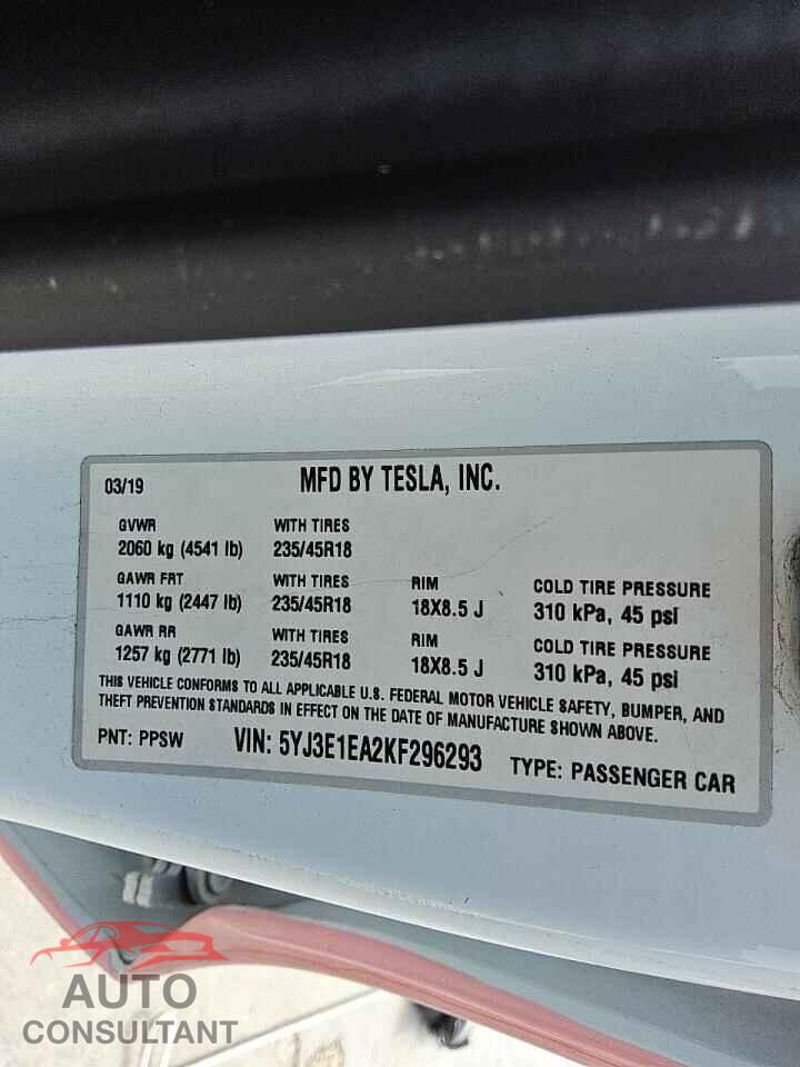 TESLA MODEL 3 2019 - 5YJ3E1EA2KF296293
